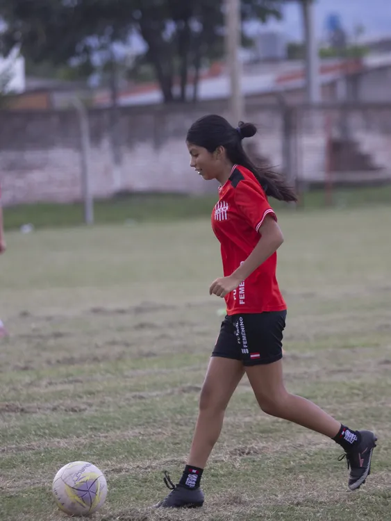 ESCUELITA DE FUTBOL FEMENINO_1